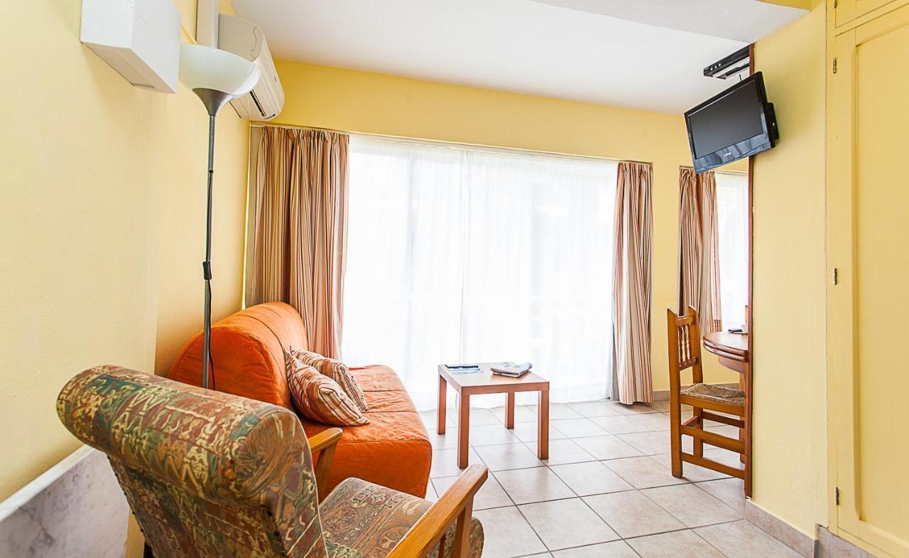Hostal Doris - Adults Only Colonia de Sant Jordi Eksteriør billede