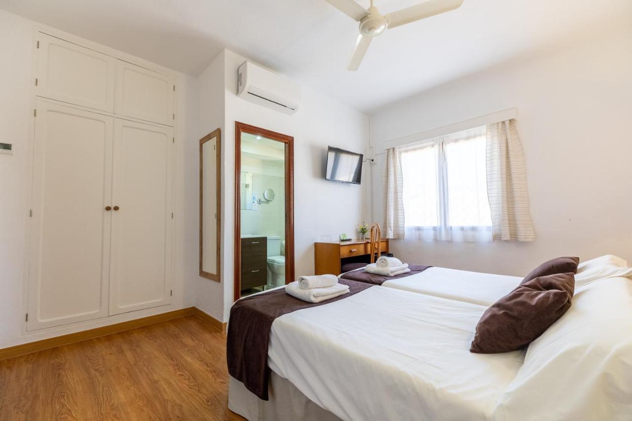 Hostal Doris - Adults Only Colonia de Sant Jordi Eksteriør billede