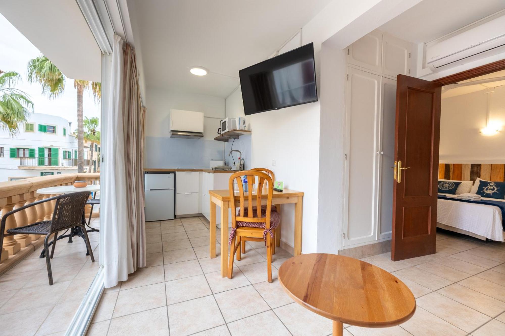 Hostal Doris - Adults Only Colonia de Sant Jordi Værelse billede