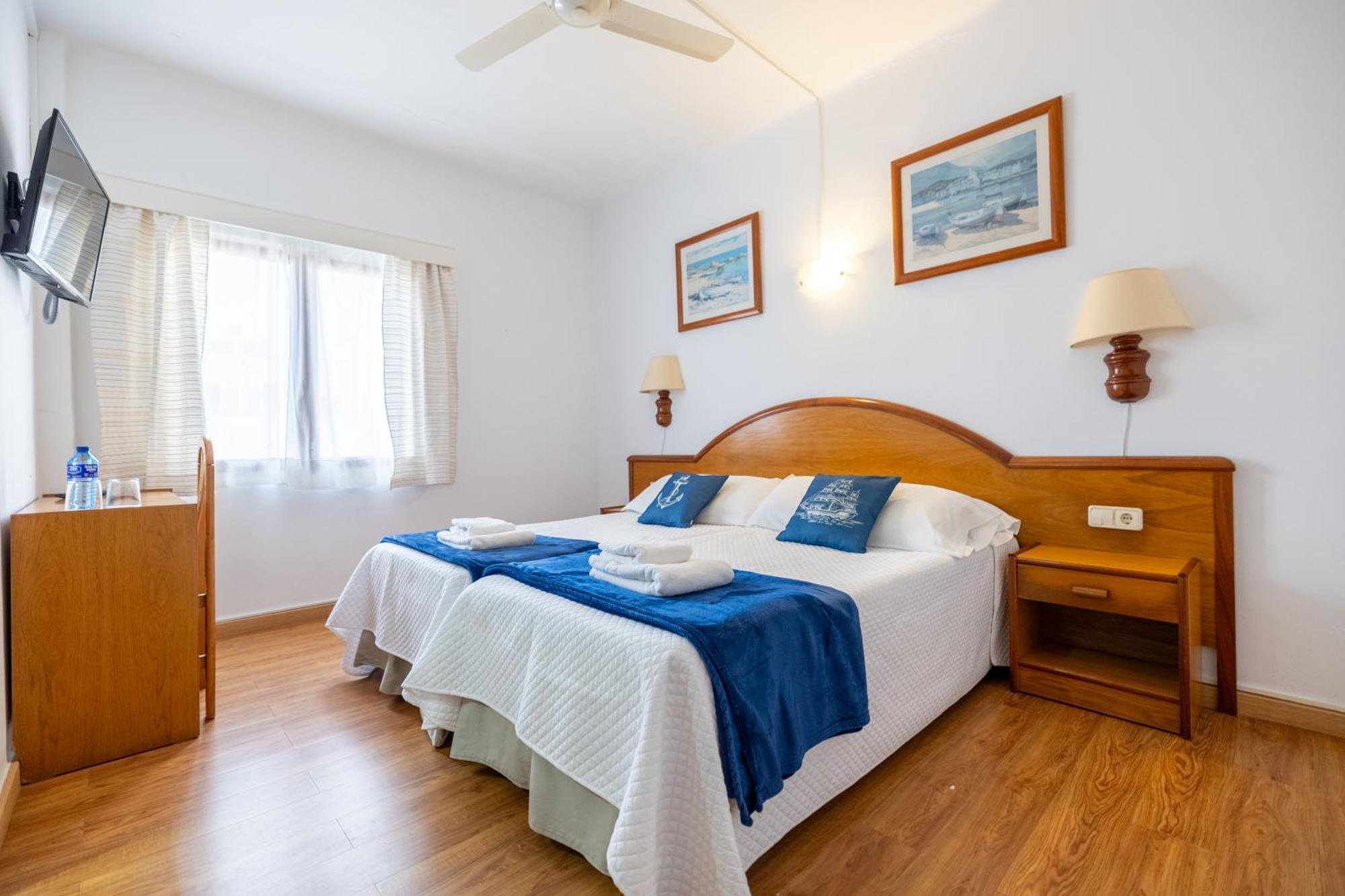 Hostal Doris - Adults Only Colonia de Sant Jordi Eksteriør billede